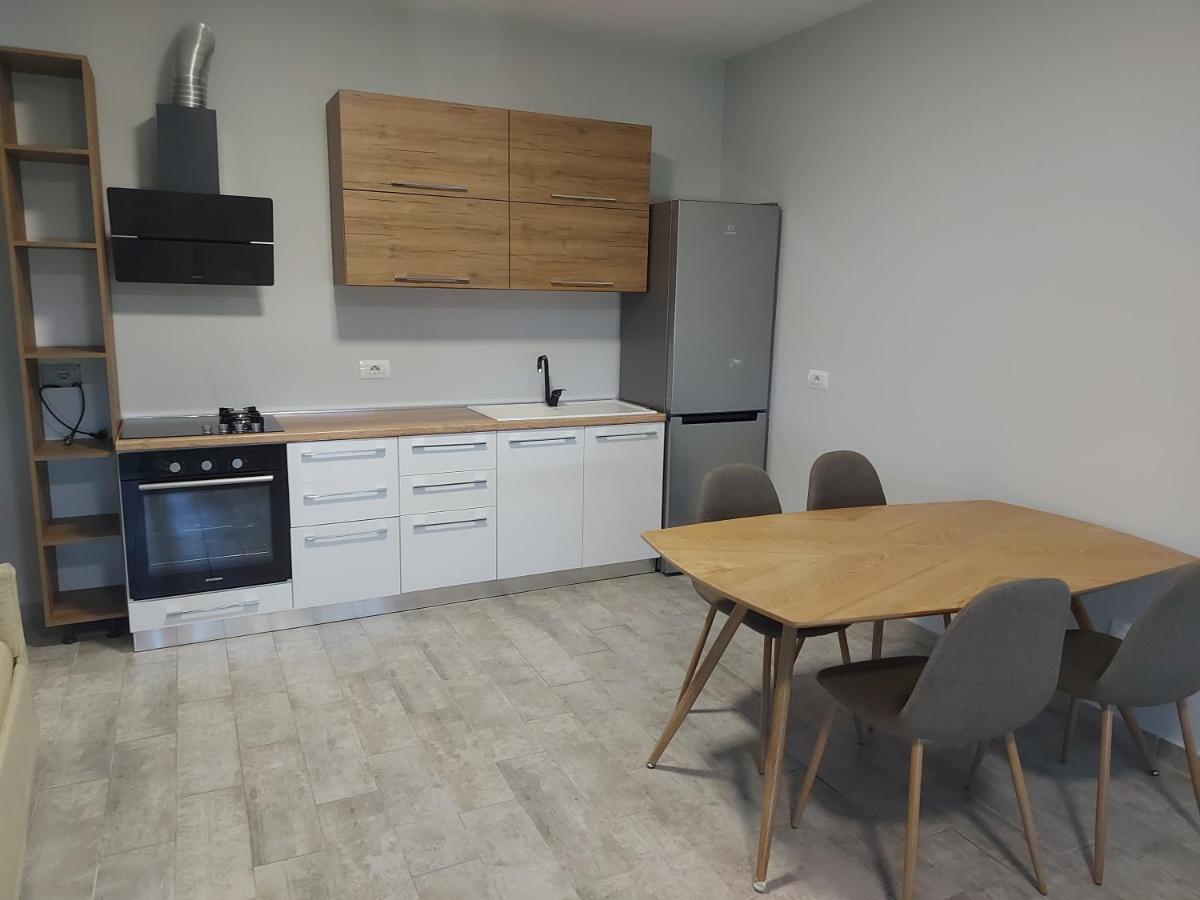 K2 HOME - 3rd floor Tirana Eksteriør billede